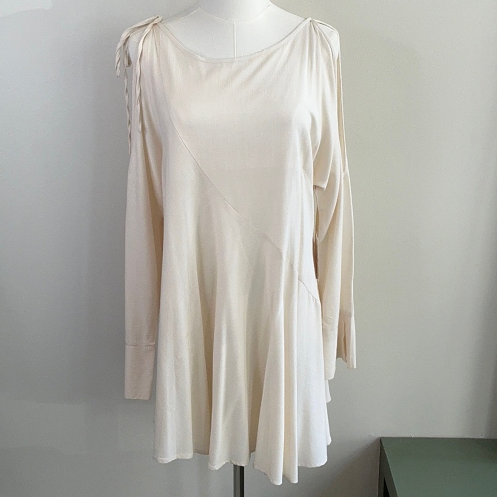 Free People NWT White Dress - Size XS (117)